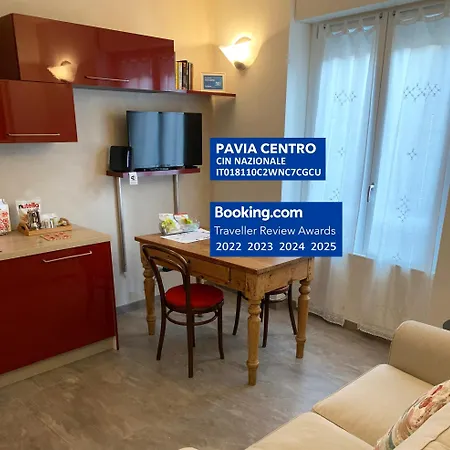 Centro شقة بافيا